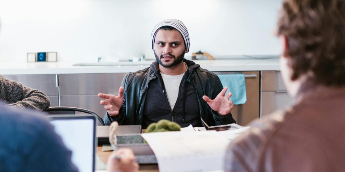 A marketing team collaborating, symbolizing how AI storytelling enhances their ability to create personalized campaigns.
